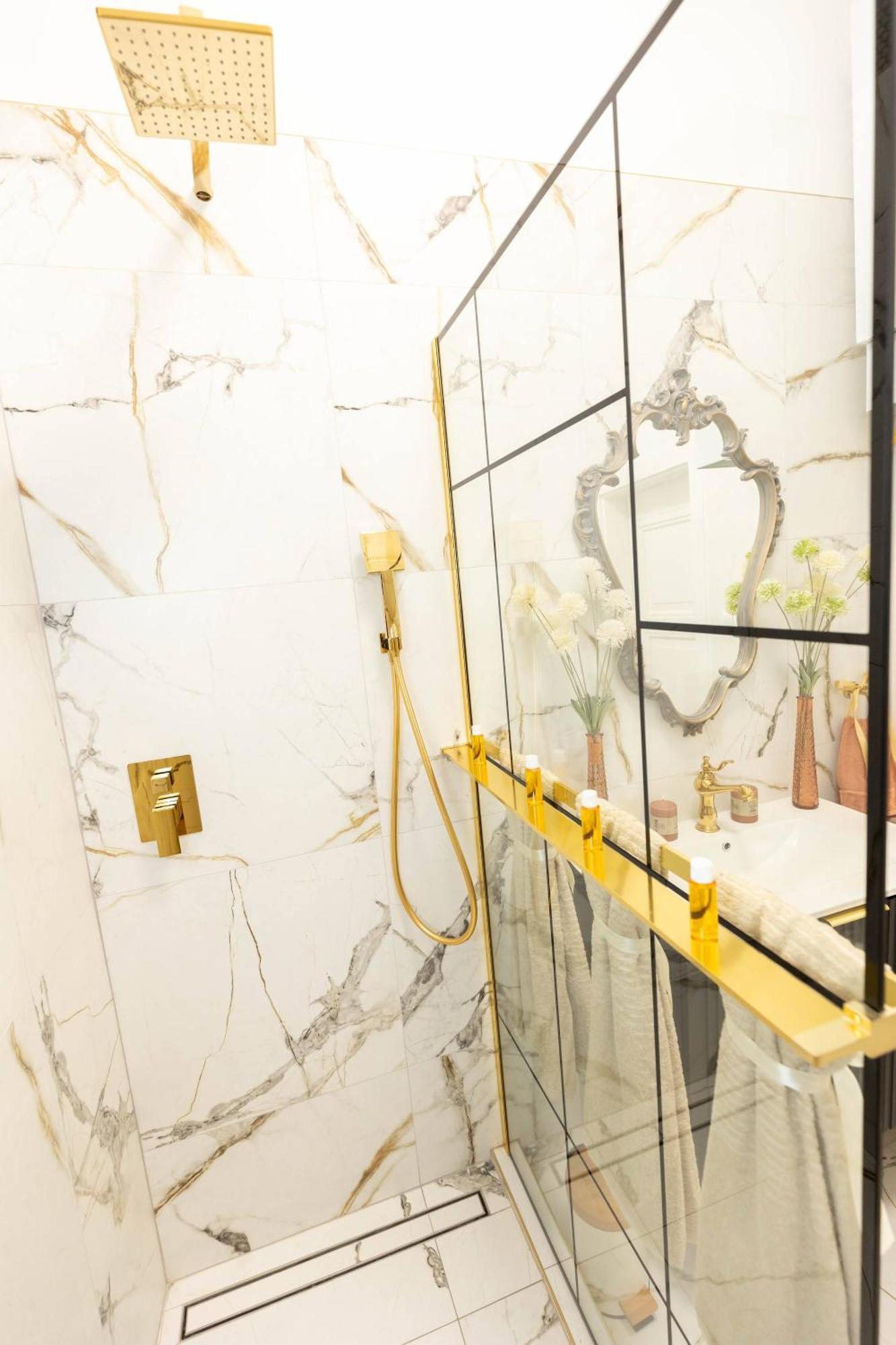 New, Stylish And Spacious Apartment 브라티슬라바 외부 사진