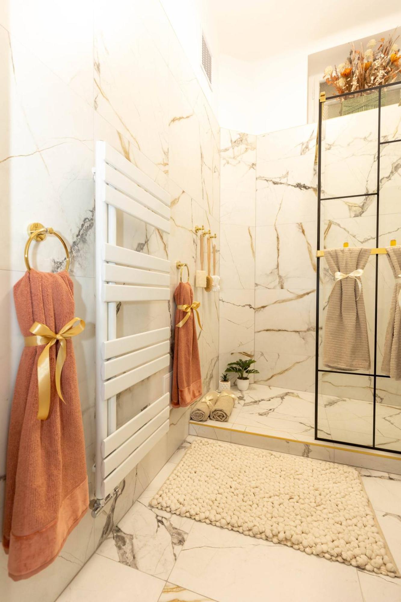 New, Stylish And Spacious Apartment 브라티슬라바 외부 사진